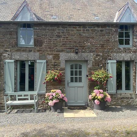 La Petite Maison - No 4 La Relierie Gavray-sur-Sienne Dış mekan fotoğraf